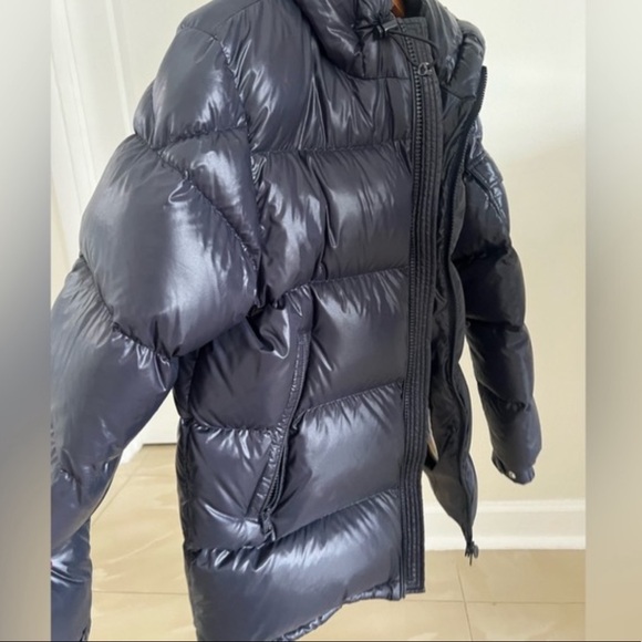 Men’s Moncler Ecrins puffer jacket - Picture 4 of 7
